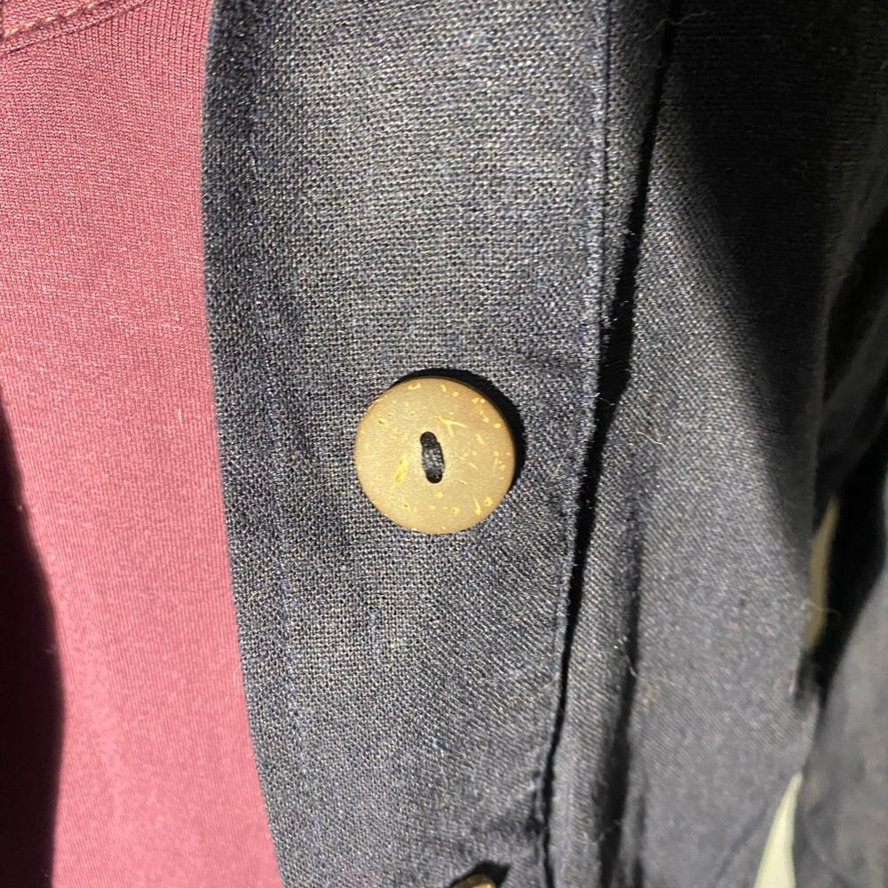 Top & over jacket. - Picture 2 of 3